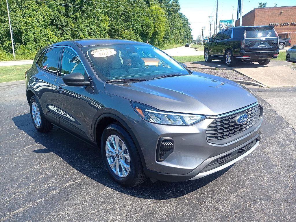 used 2023 Ford Escape car, priced at $26,994