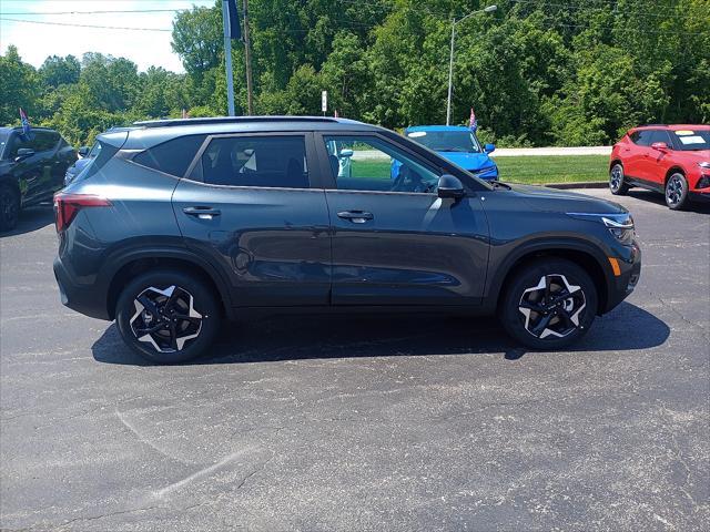 new 2025 Kia Seltos car, priced at $27,900