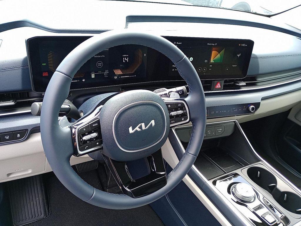 new 2026 Kia Carnival Hybrid car, priced at $44,535
