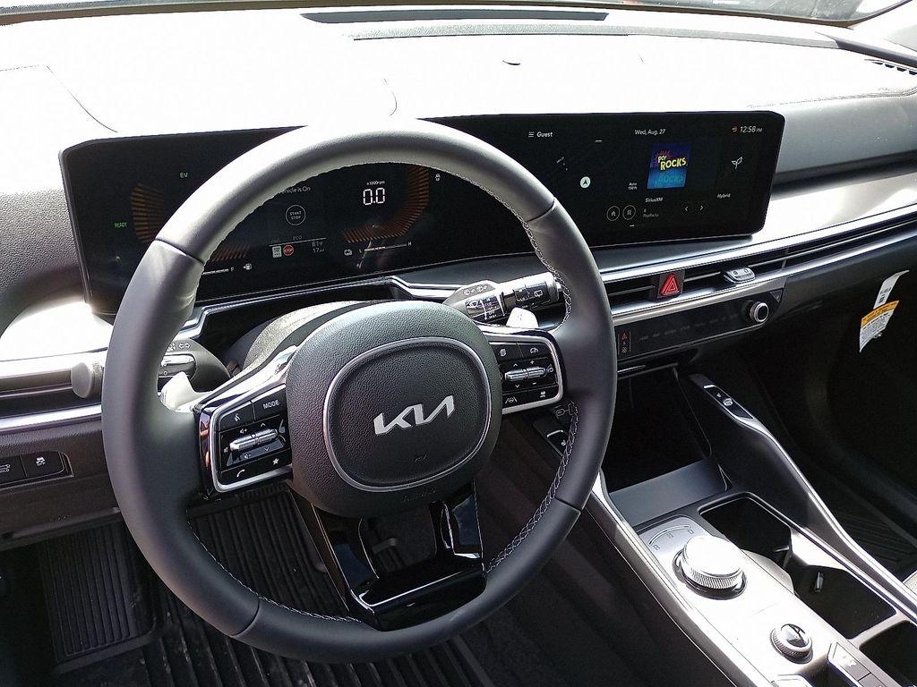 new 2025 Kia Sorento Hybrid car, priced at $40,935