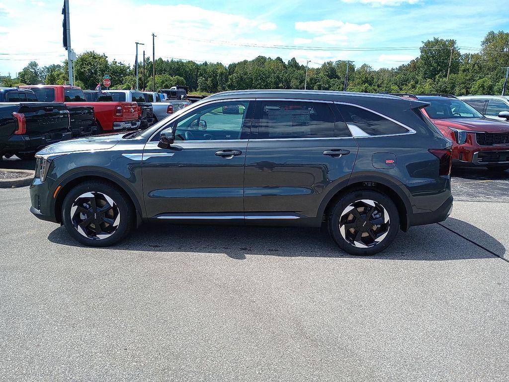new 2025 Kia Sorento Hybrid car, priced at $40,935