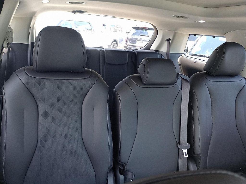 new 2026 Kia Carnival Hybrid car, priced at $47,736