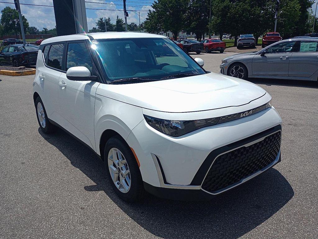 new 2025 Kia Soul car, priced at $22,405