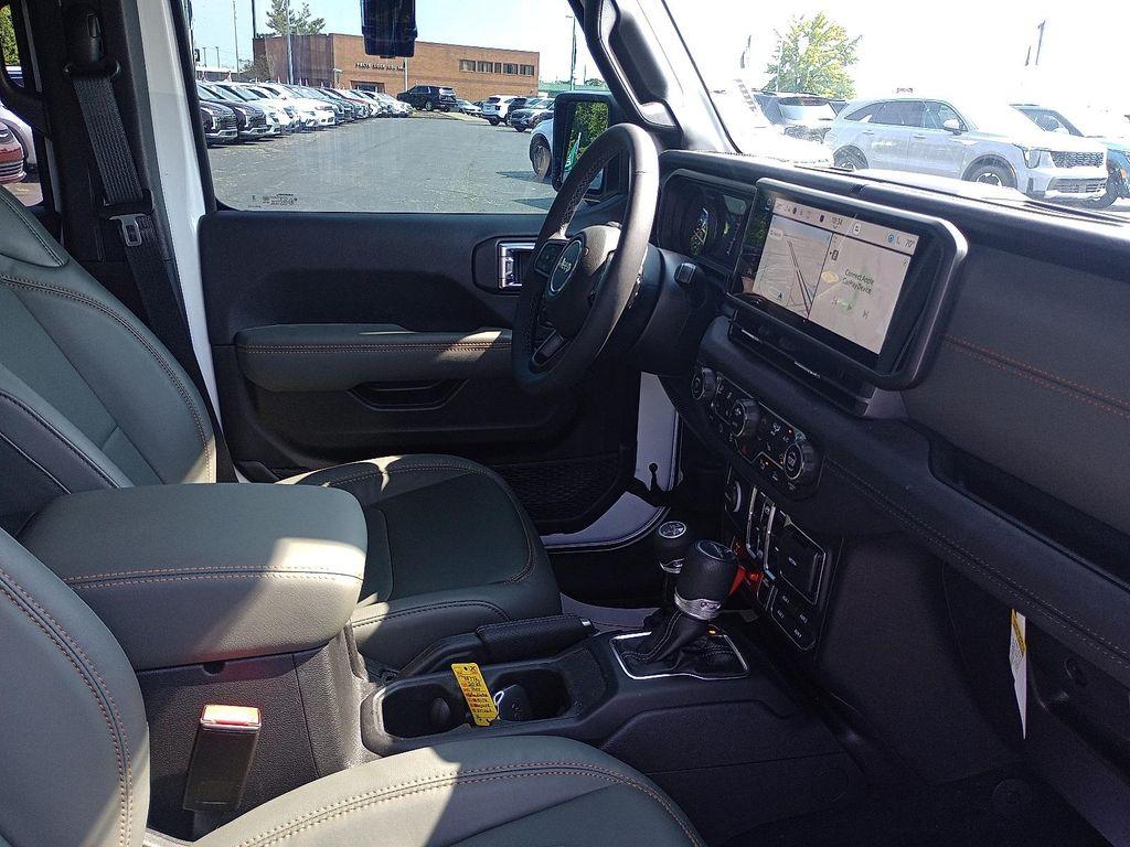 used 2025 Jeep Gladiator car, priced at $55,988