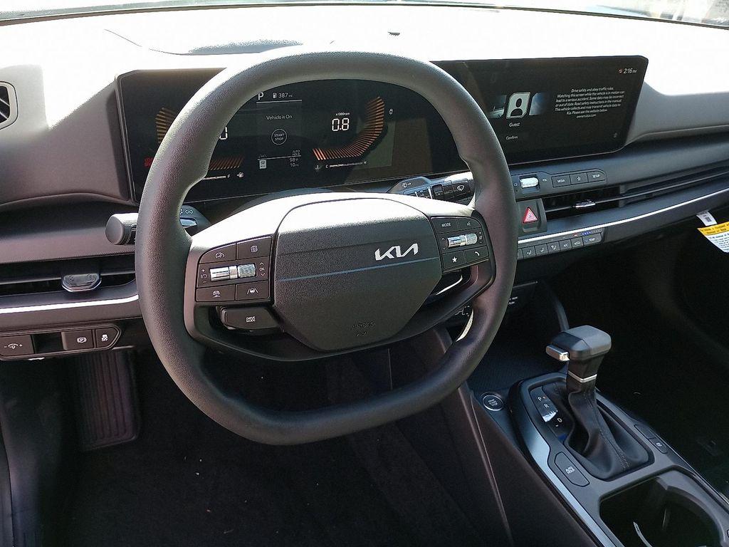 new 2025 Kia K4 car, priced at $23,885
