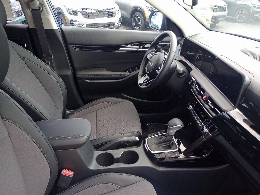 new 2026 Kia Seltos car, priced at $27,975
