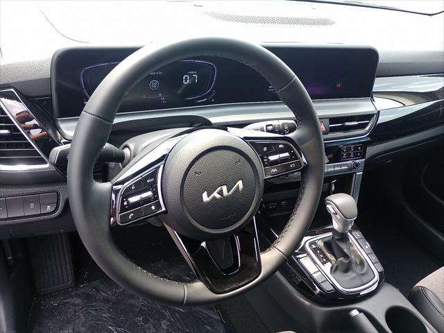 new 2025 Kia Seltos car, priced at $27,900