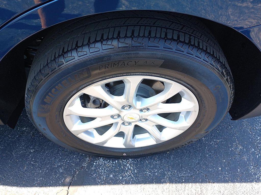 used 2021 Chevrolet Equinox car, priced at $17,513