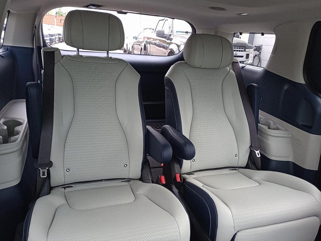 new 2026 Kia Carnival Hybrid car, priced at $54,435