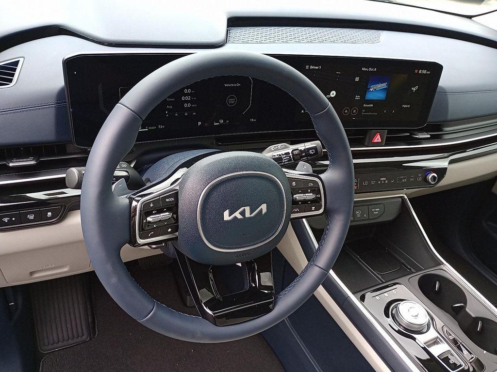 new 2026 Kia Carnival Hybrid car, priced at $54,435
