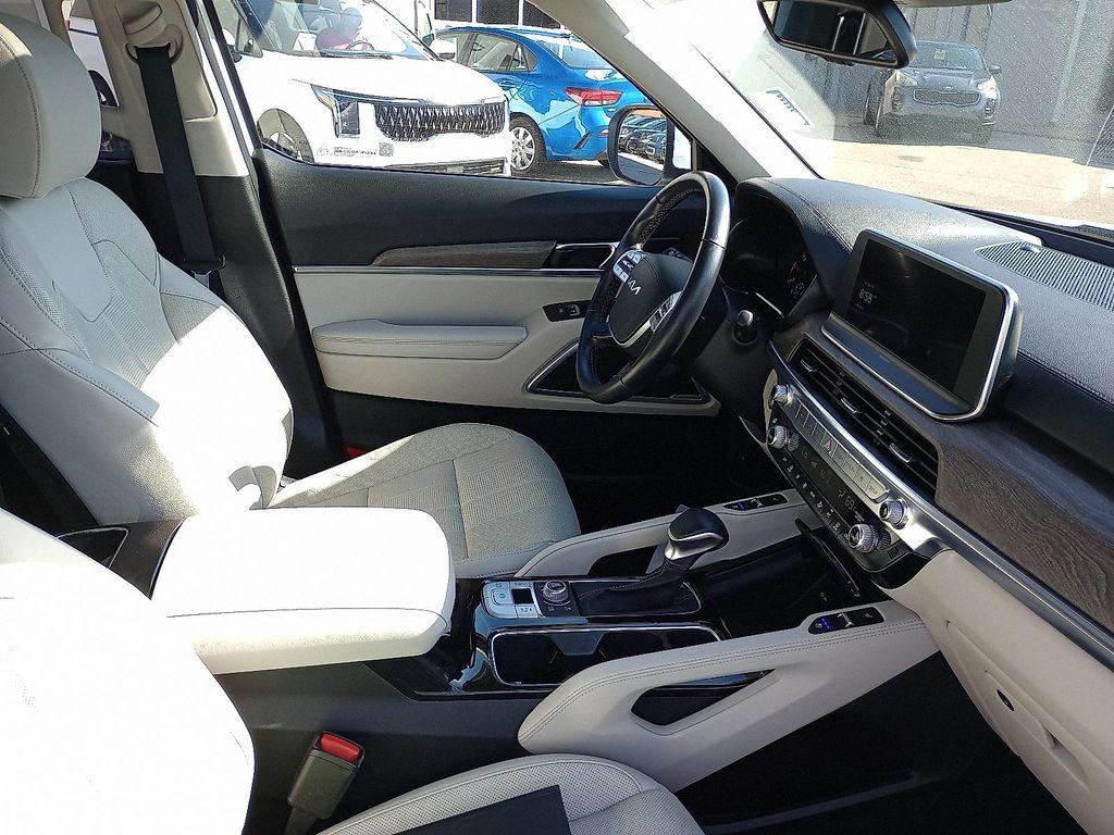 used 2022 Kia Telluride car, priced at $37,777