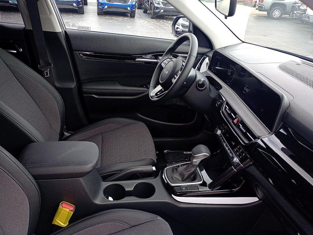 new 2026 Kia Seltos car, priced at $26,475