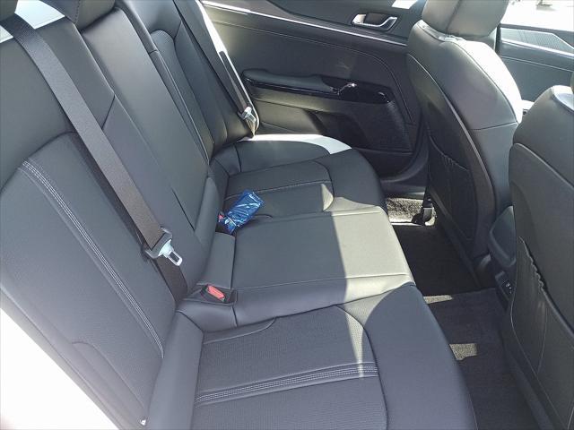 new 2025 Kia K5 car, priced at $31,395