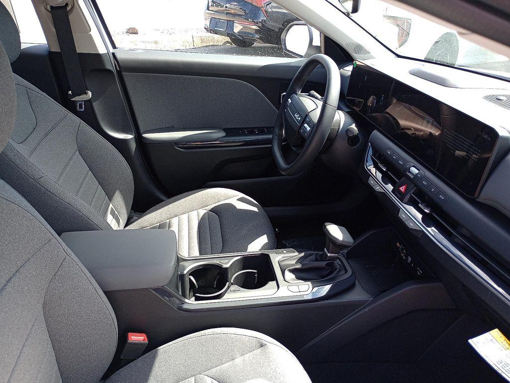 new 2025 Kia K4 car, priced at $24,960