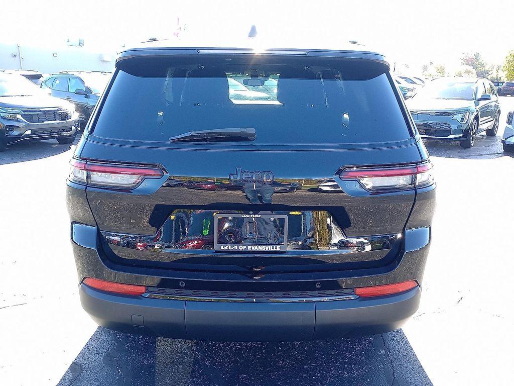 used 2021 Jeep Grand Cherokee L car, priced at $24,393