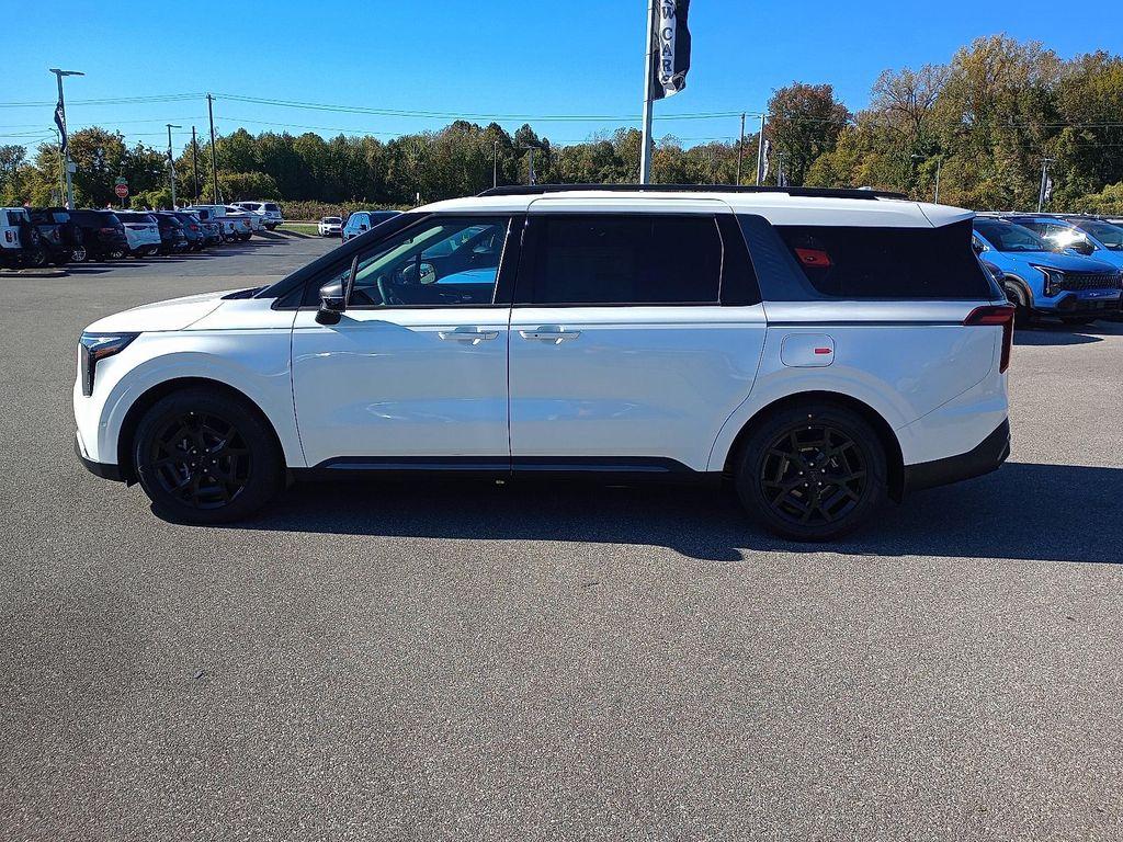 new 2026 Kia Carnival car, priced at $51,670