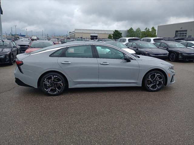 new 2025 Kia K5 car, priced at $32,995