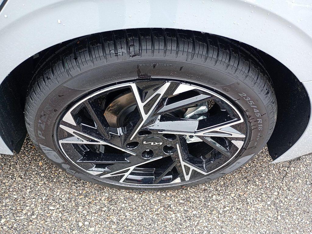 new 2025 Kia K5 car, priced at $32,745