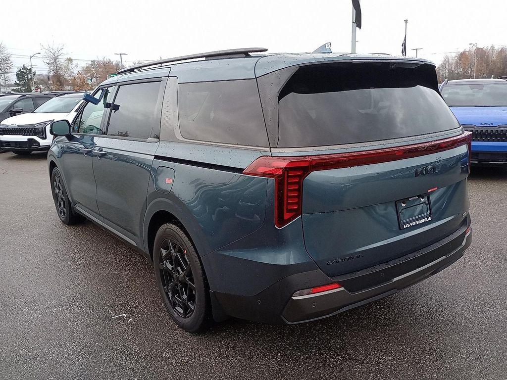 new 2026 Kia Carnival Hybrid car, priced at $54,025