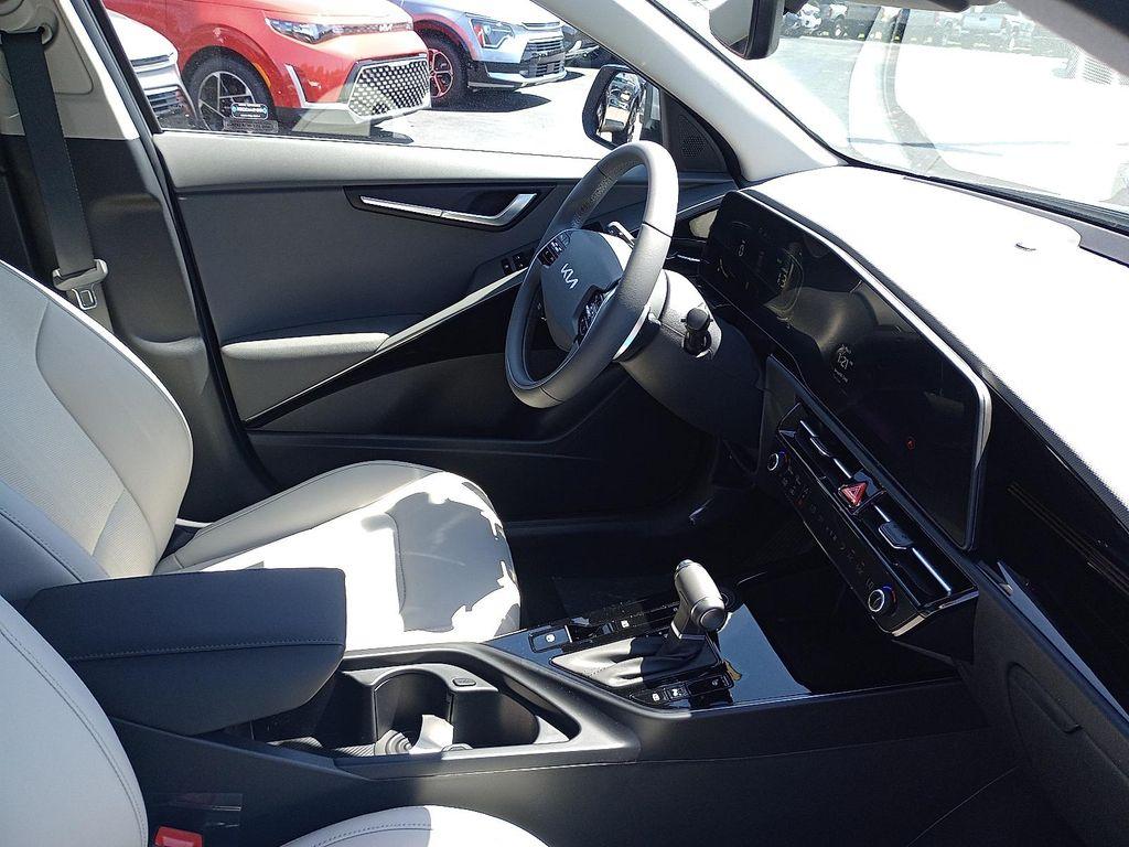 new 2025 Kia Niro car, priced at $28,249