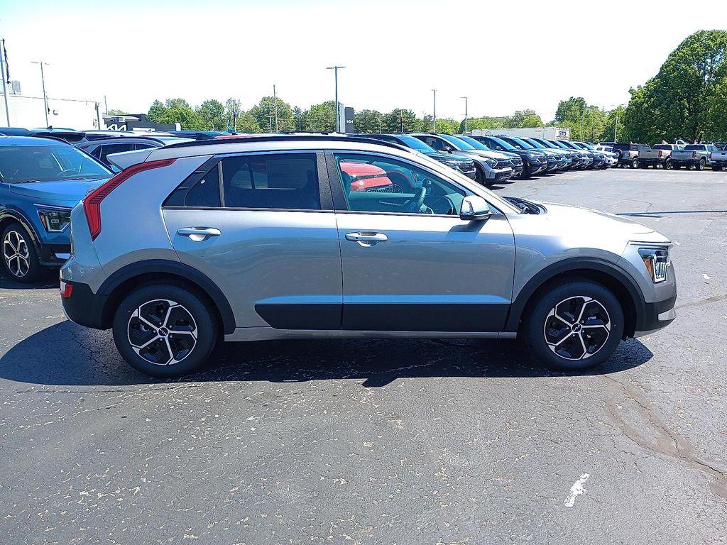 new 2025 Kia Niro car, priced at $28,249