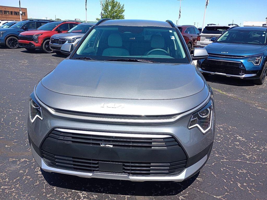 new 2025 Kia Niro car, priced at $28,249