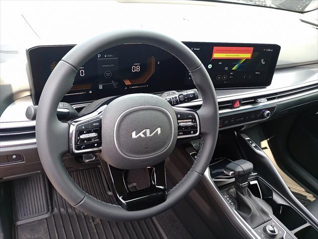 new 2025 Kia Sorento car, priced at $38,055