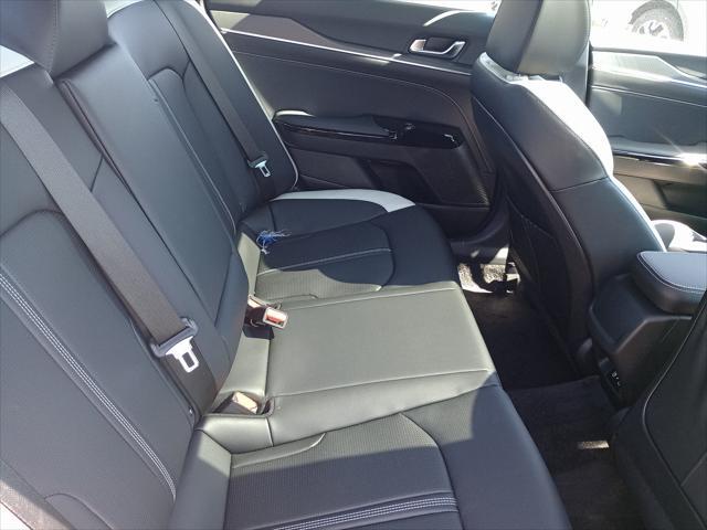 new 2025 Kia K5 car, priced at $31,145