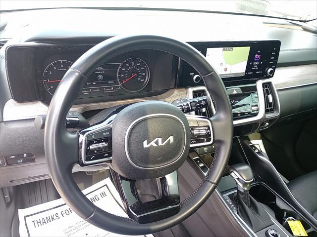 used 2022 Kia Sorento car, priced at $31,997