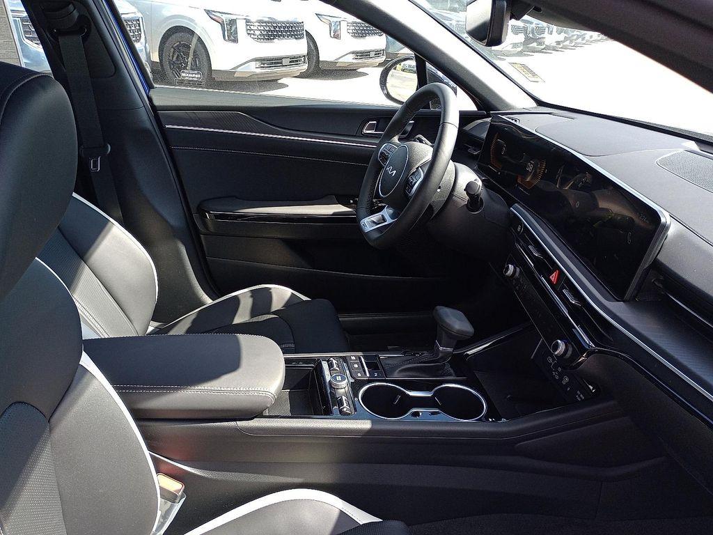 new 2026 Kia K5 car, priced at $31,300
