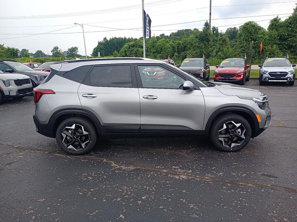 new 2026 Kia Seltos car, priced at $27,975
