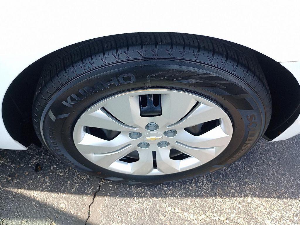 used 2015 Chevrolet Cruze car, priced at $8,777