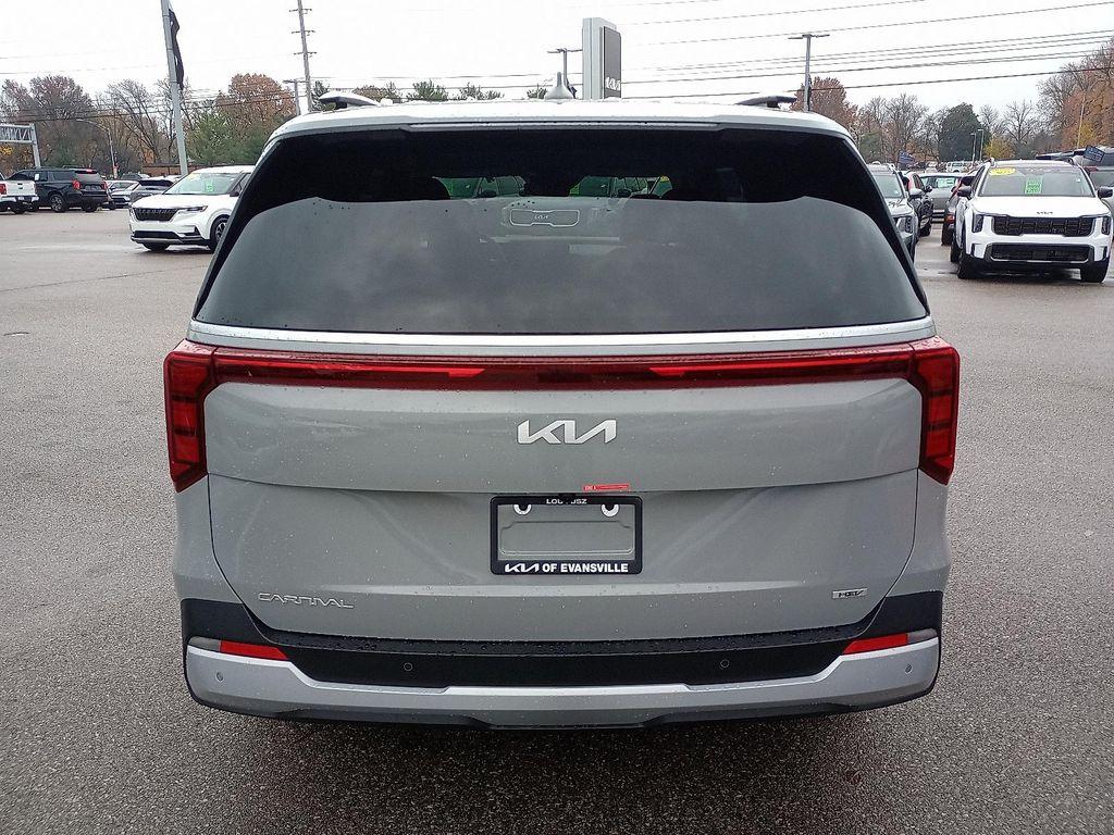 new 2026 Kia Carnival Hybrid car, priced at $44,865