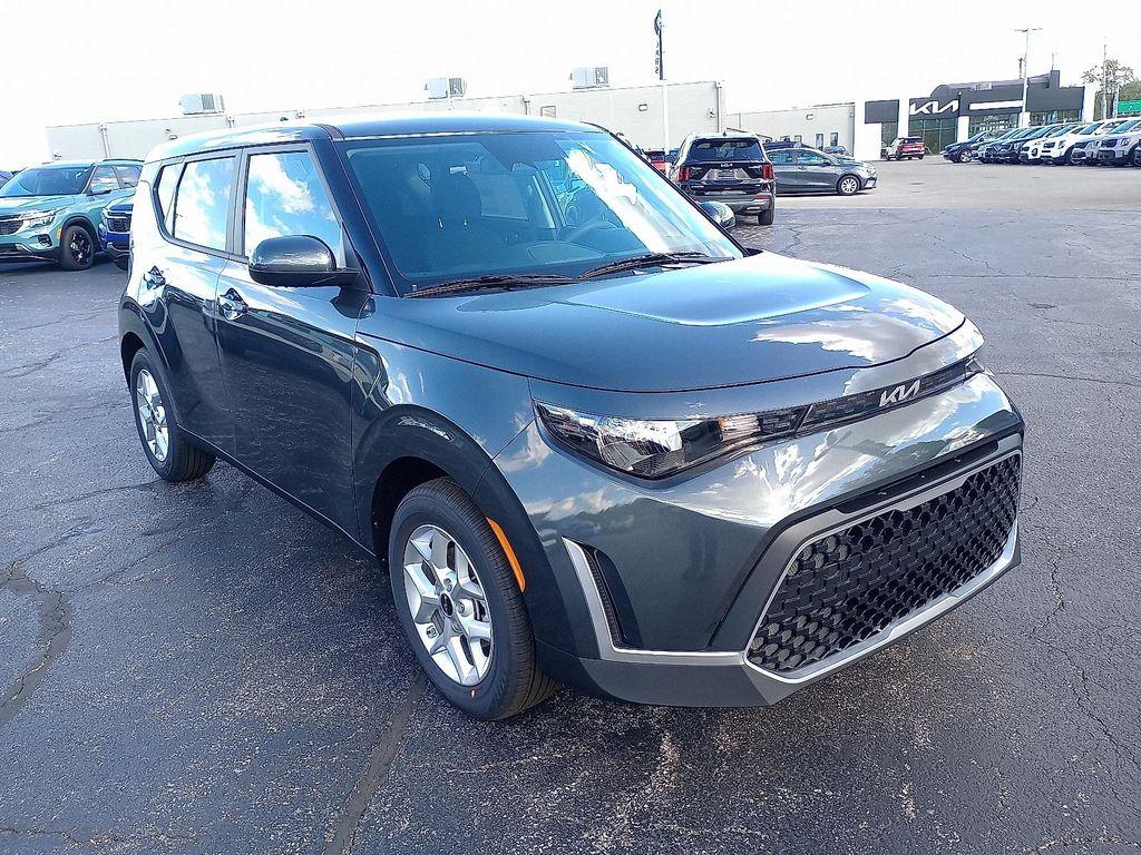 new 2025 Kia Soul car, priced at $22,185