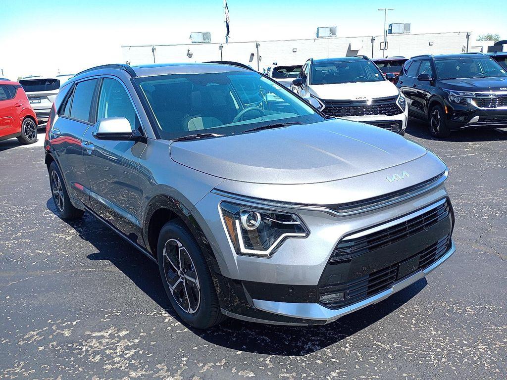 new 2025 Kia Niro car, priced at $31,499