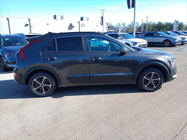 new 2025 Kia Niro car, priced at $28,090