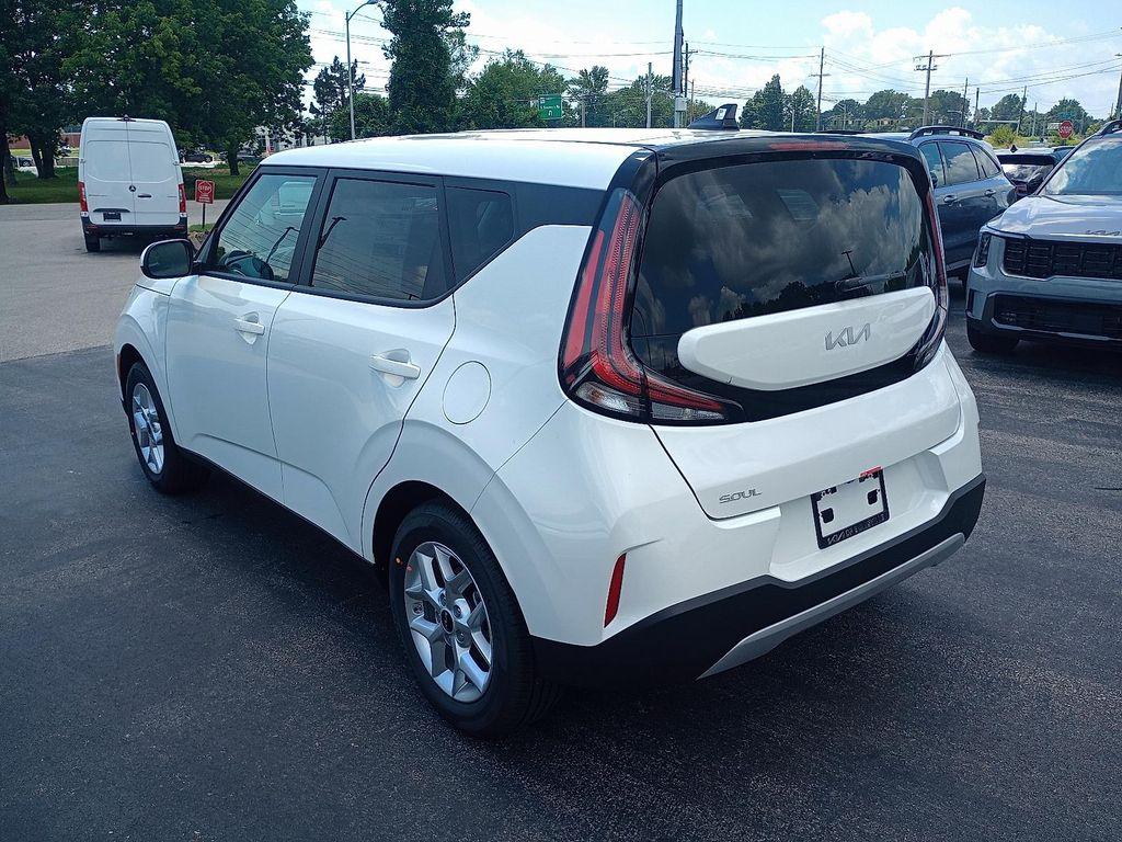 new 2025 Kia Soul car, priced at $22,405