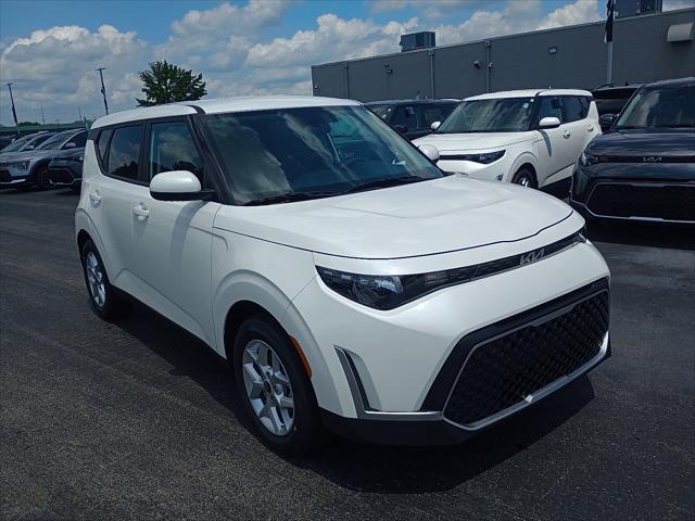 new 2025 Kia Soul car, priced at $22,605