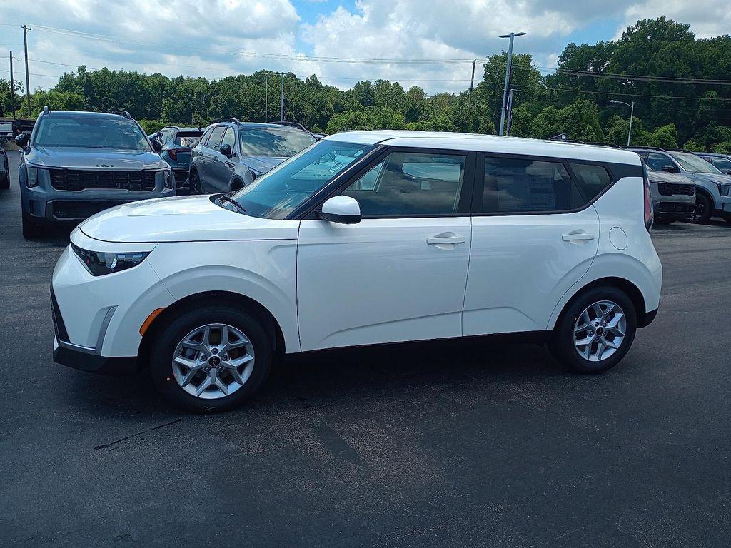 new 2025 Kia Soul car, priced at $22,405