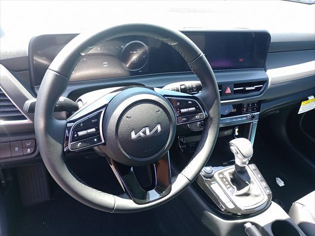 new 2025 Kia Seltos car, priced at $30,370