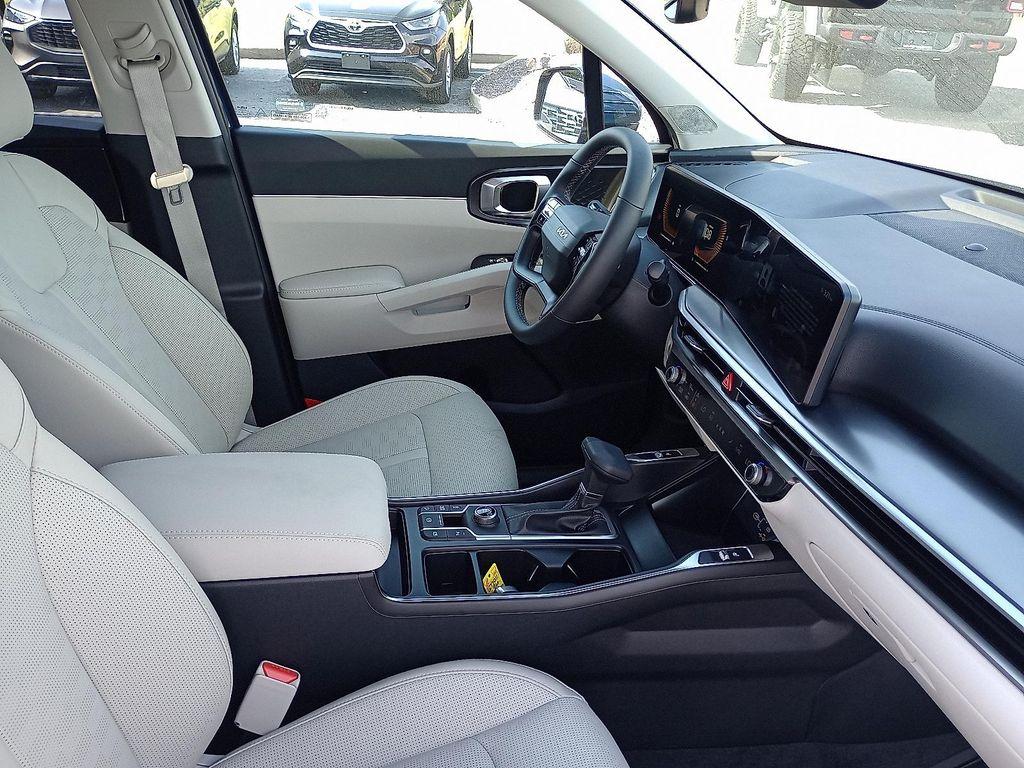 new 2026 Kia Sorento car, priced at $36,670