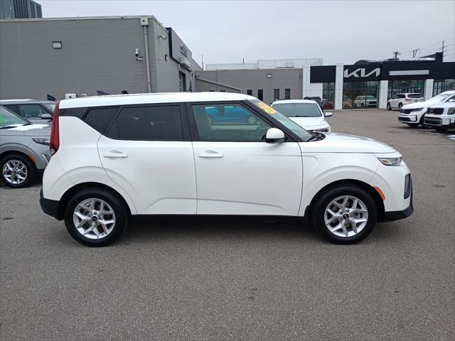 used 2021 Kia Soul car, priced at $16,677