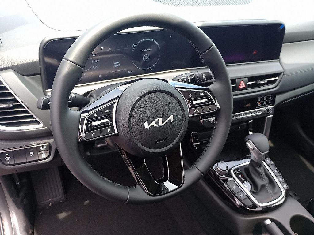 new 2026 Kia Seltos car, priced at $30,475