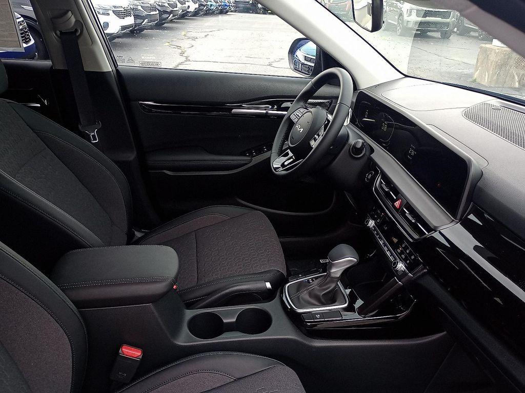new 2026 Kia Seltos car, priced at $26,870
