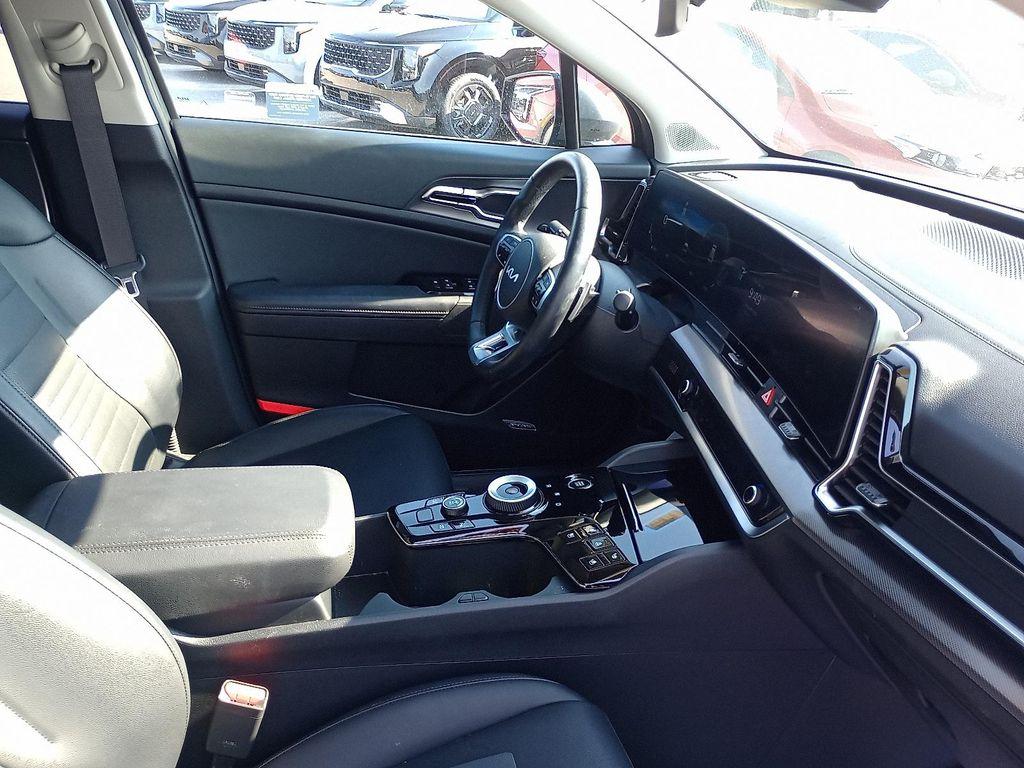 used 2024 Kia Sportage Hybrid car, priced at $35,888