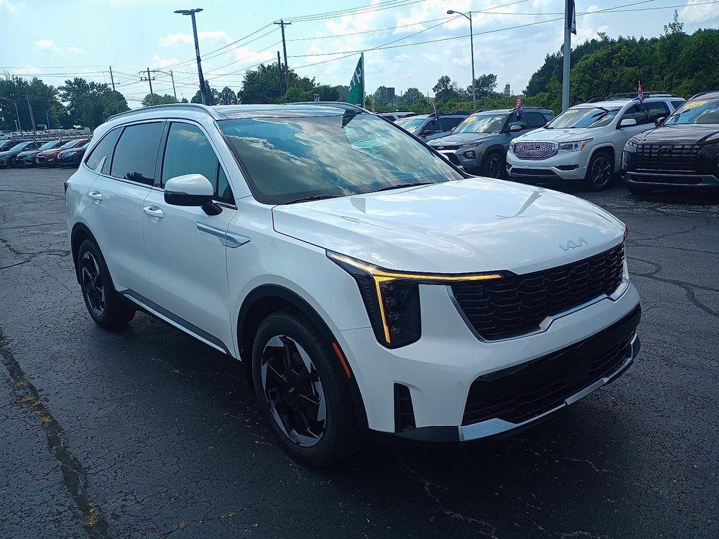 new 2025 Kia Sorento Hybrid car, priced at $41,930