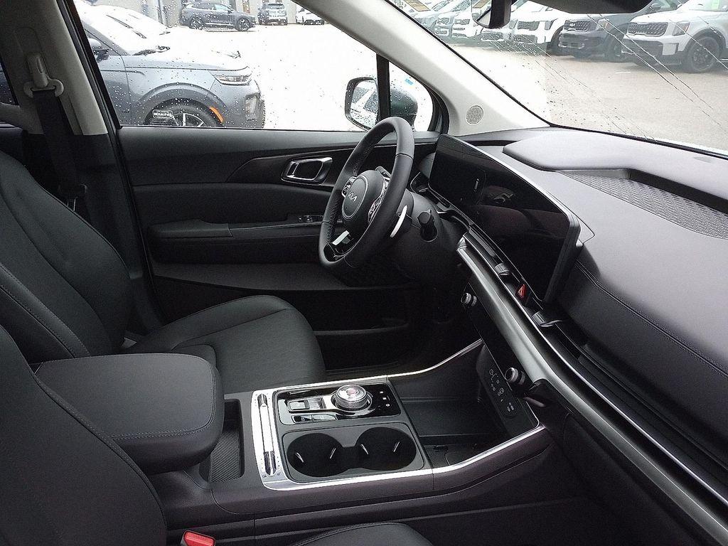 new 2026 Kia Carnival Hybrid car, priced at $50,425