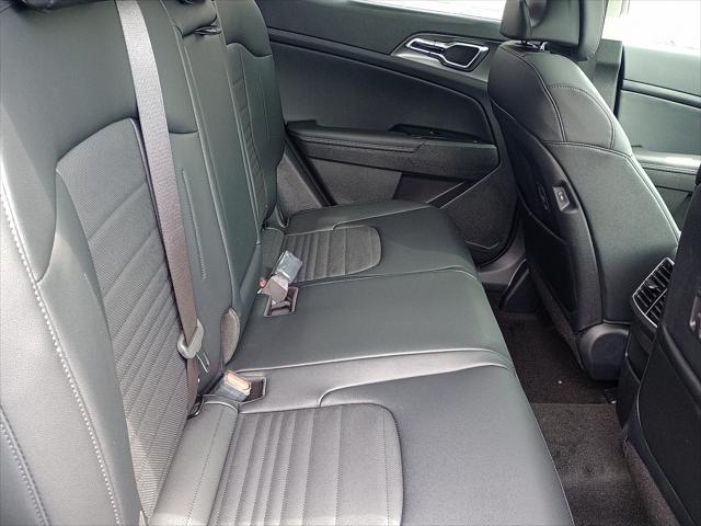 new 2025 Kia Sportage Hybrid car, priced at $39,205