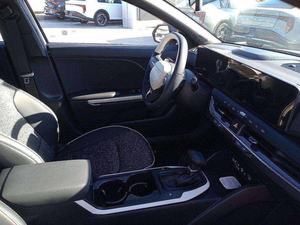 new 2025 Kia K4 car, priced at $26,685
