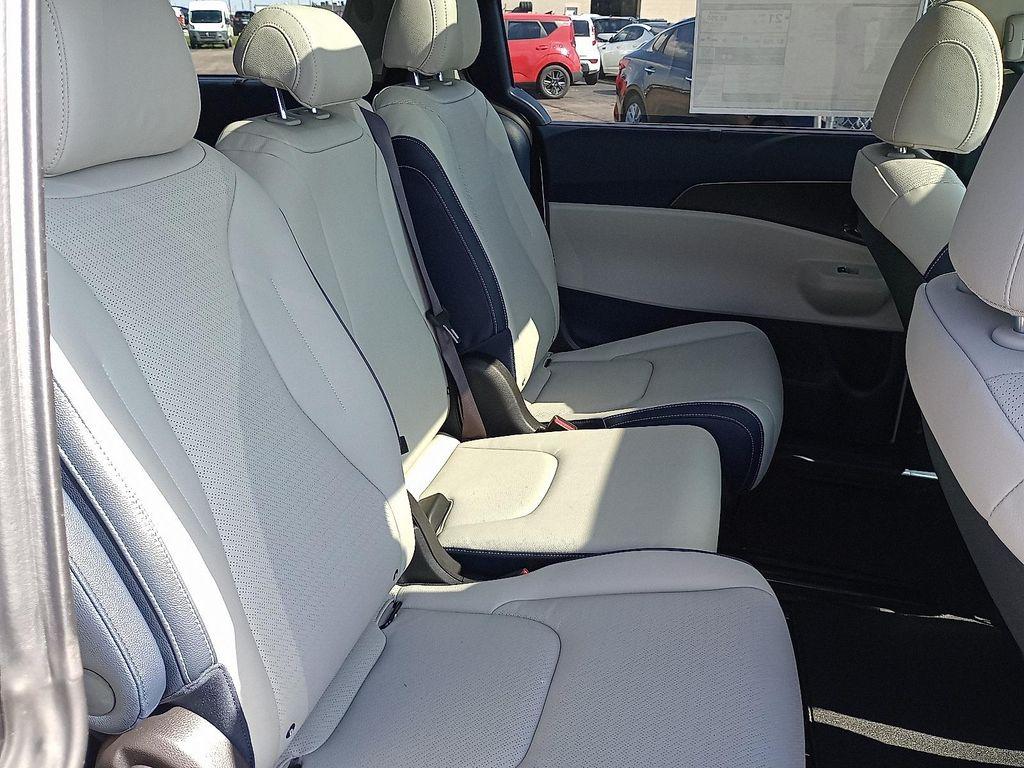 new 2026 Kia Carnival car, priced at $51,935